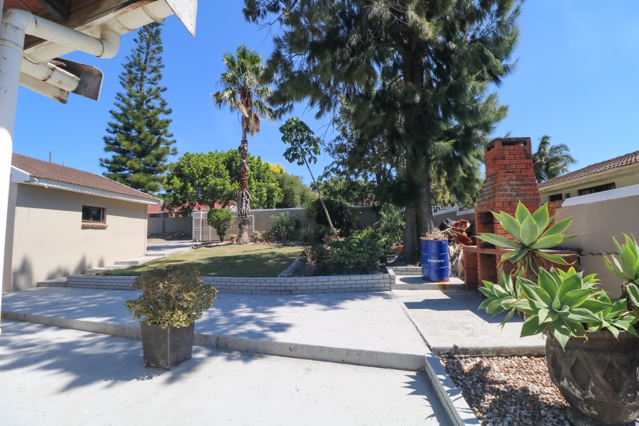 4 Bedroom Property for Sale in Amalinda Eastern Cape